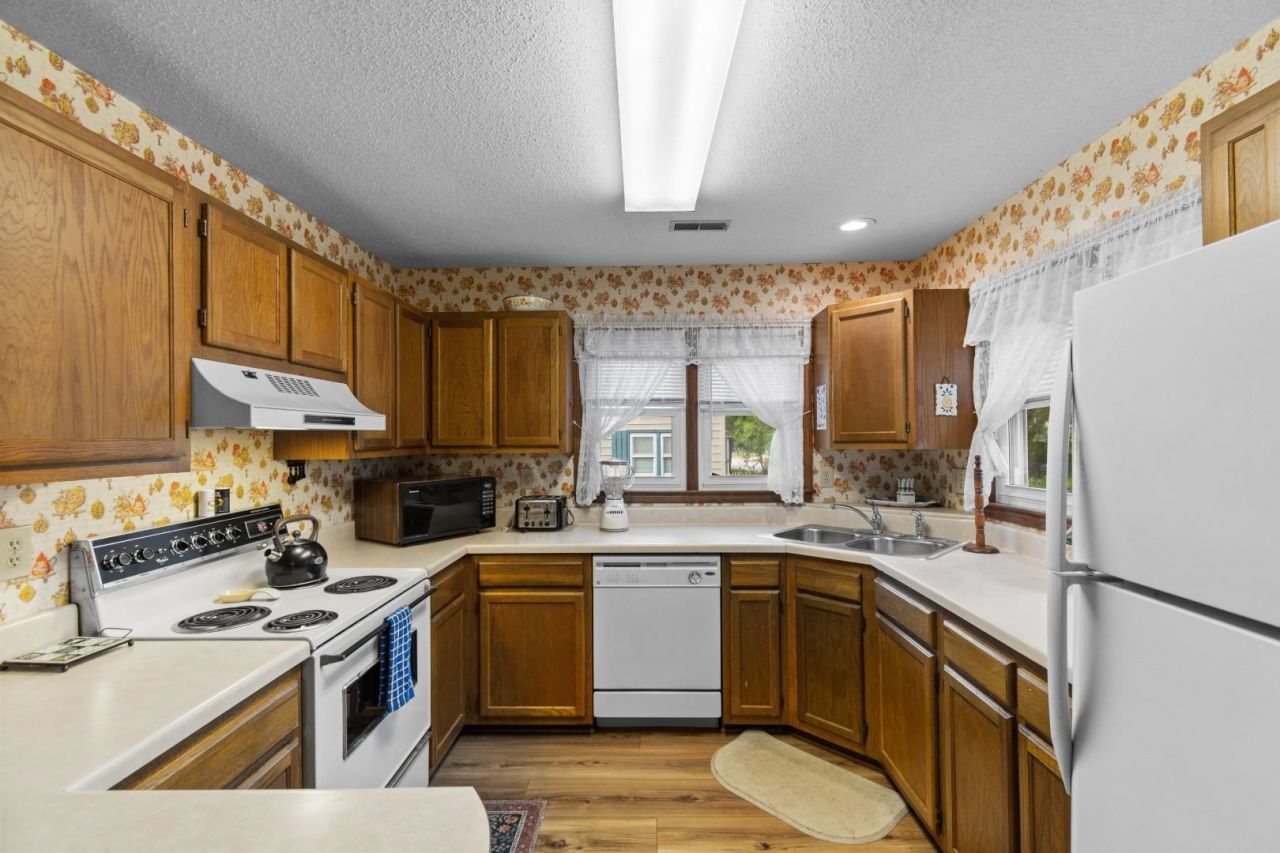 4519 Hedrick St.  Photo 6