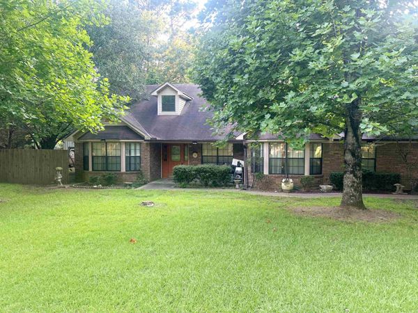 61 Pierce Road, Arkadelphia, AR 71923
