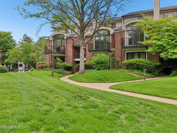 1 Peabody Court, Unit 1001, Teaneck, NJ 07666