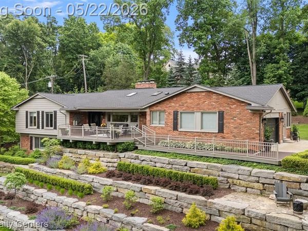 4571 W Grindley Court NW, Bloomfield Hills, MI 48302