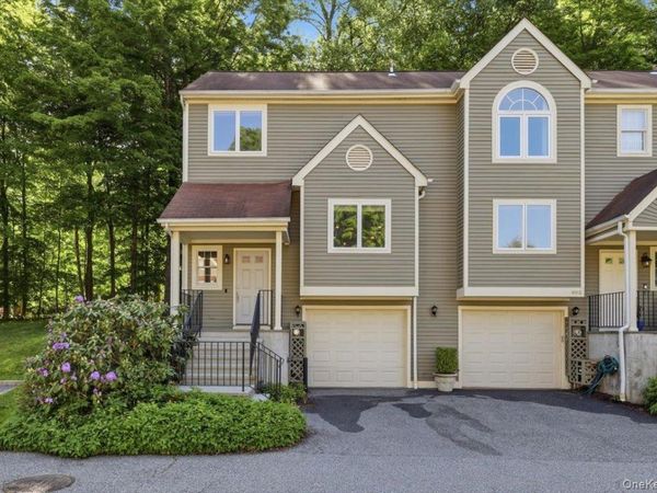 601 Kensington Way , Mount Kisco, NY 10549