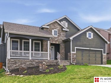 613 S 180 Avenue , Elkhorn, NE 68022