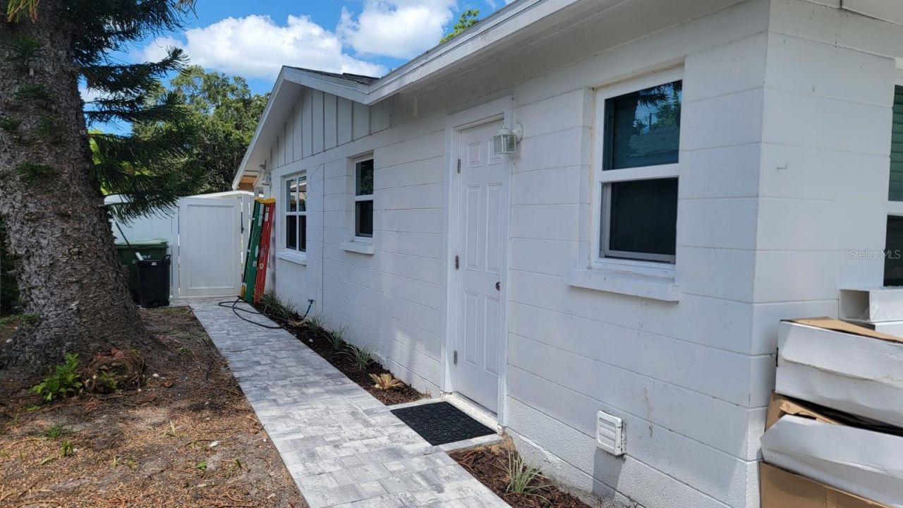 3440 Chapel Drive , Sarasota, FL 34234 Photo