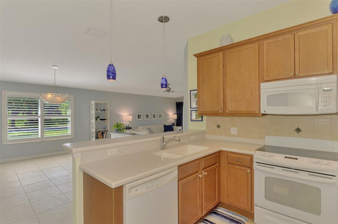 6099 Benevento Drive , Sarasota, FL 34238 Photo