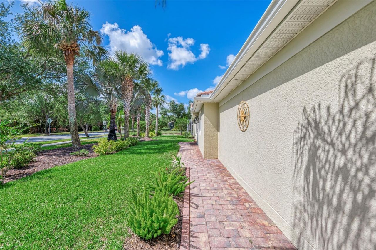 6099 Benevento Drive , Sarasota, FL 34238 Photo