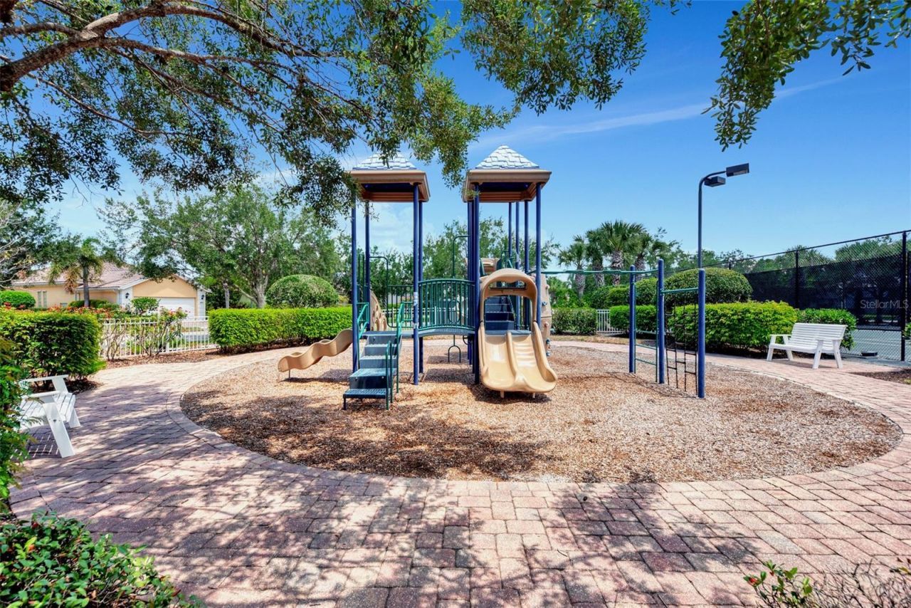 6099 Benevento Drive , Sarasota, FL 34238 Photo