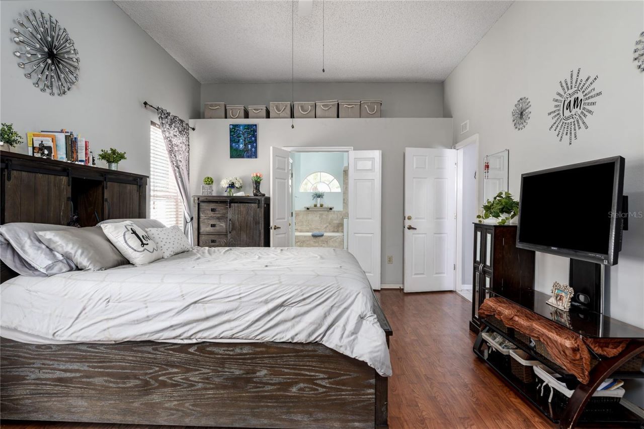 4513 Peridia Boulevard E, Bradenton, FL 34203 Photo