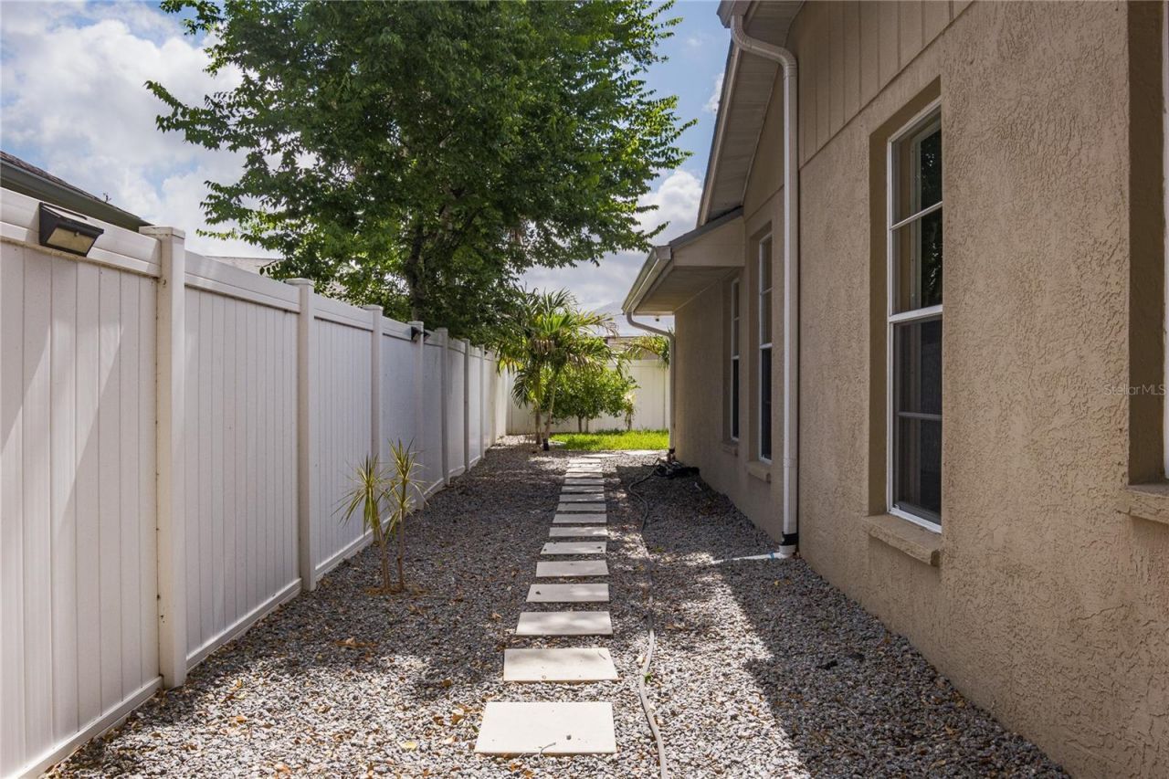4513 Peridia Boulevard E, Bradenton, FL 34203 Photo