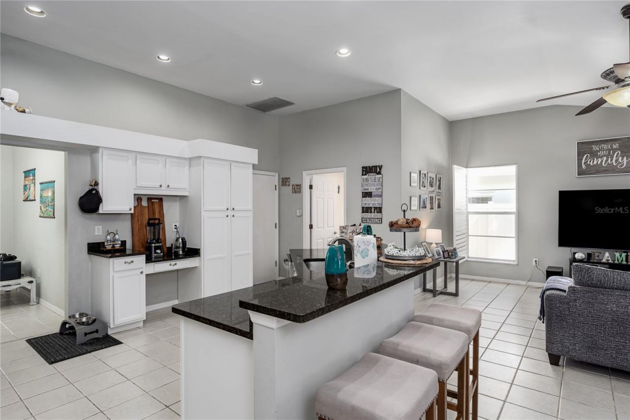 4513 Peridia Boulevard E, Bradenton, FL 34203 Photo