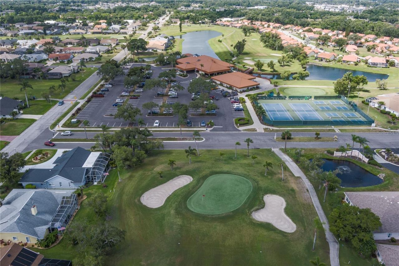 4513 Peridia Boulevard E, Bradenton, FL 34203 Photo