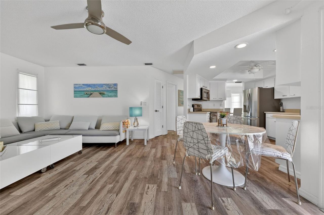 7 Fairway Road , Rotonda West, FL 33947 Photo