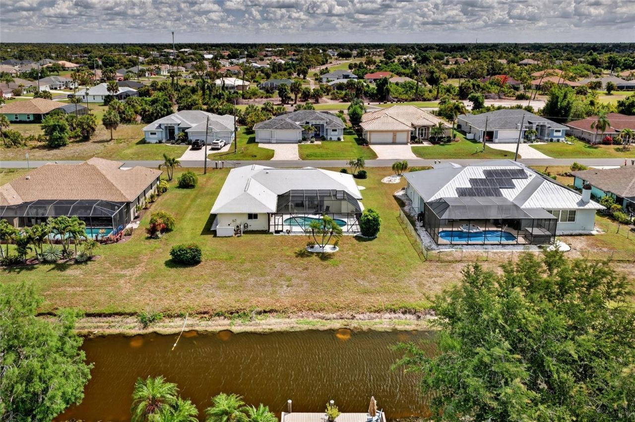 7 Fairway Road , Rotonda West, FL 33947 Photo