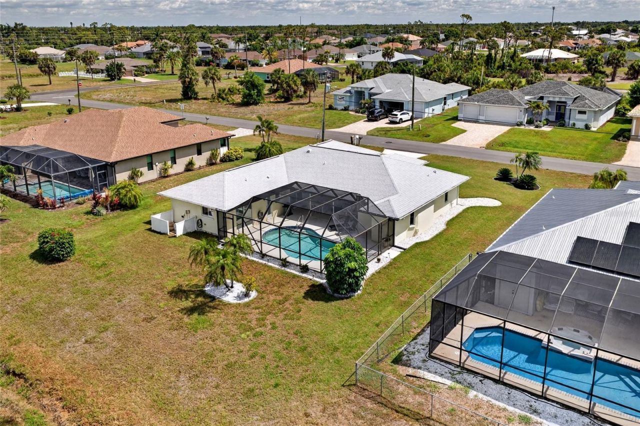 7 Fairway Road , Rotonda West, FL 33947 Photo
