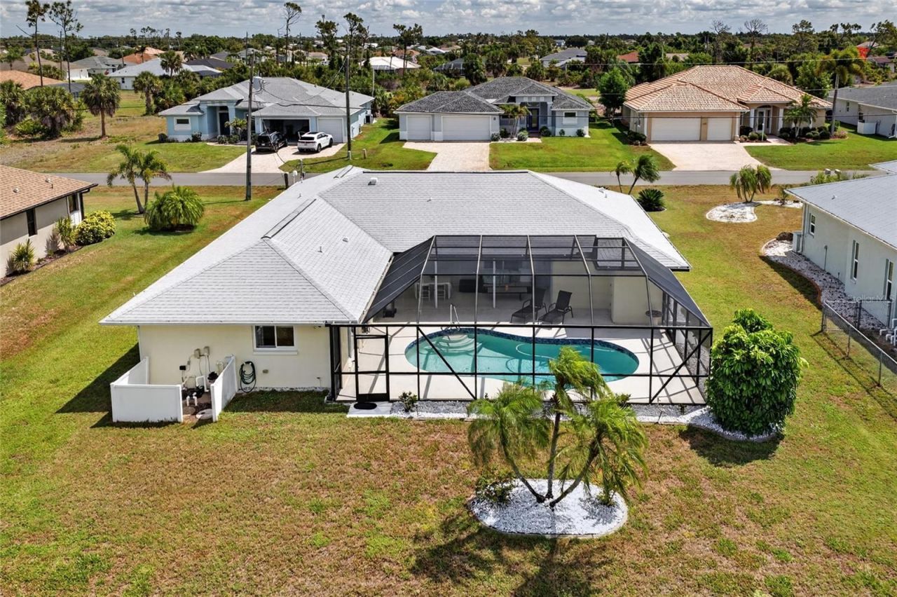7 Fairway Road , Rotonda West, FL 33947 Photo