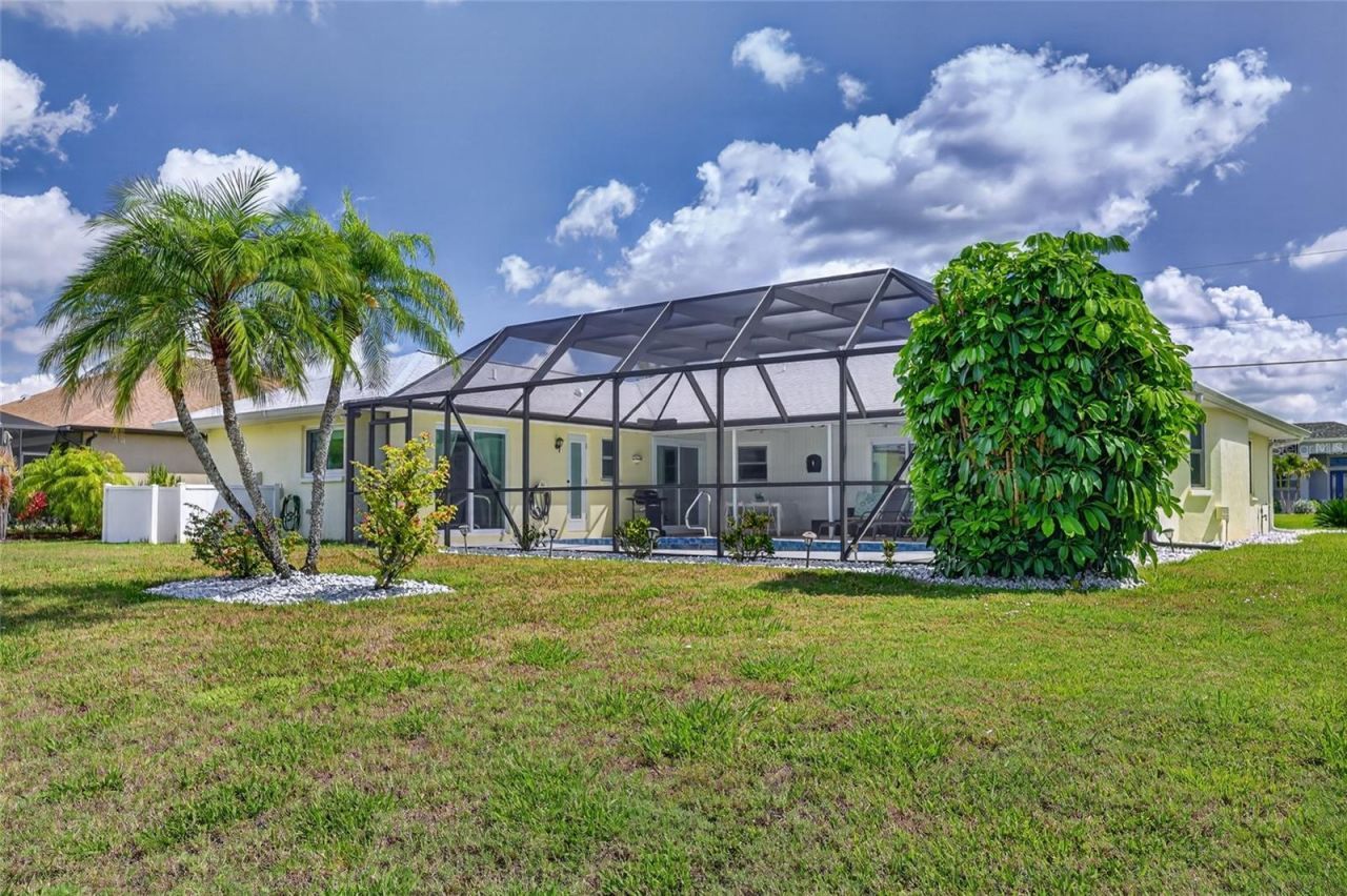 7 Fairway Road , Rotonda West, FL 33947 Photo