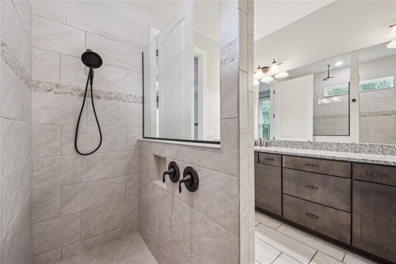 1507 Wild Sweetgrass Way , Oakland, FL 34787 Photo