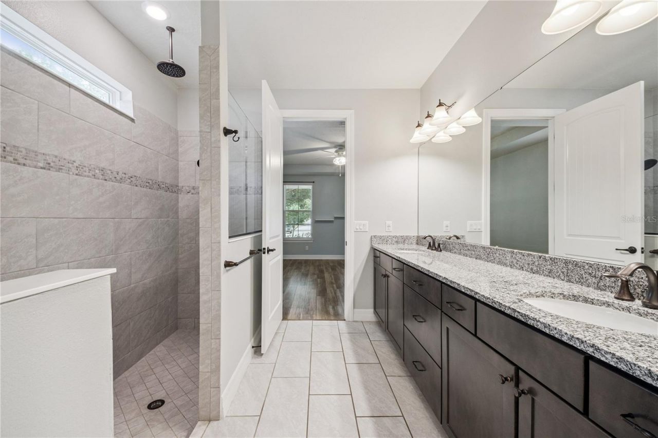 1507 Wild Sweetgrass Way , Oakland, FL 34787 Photo