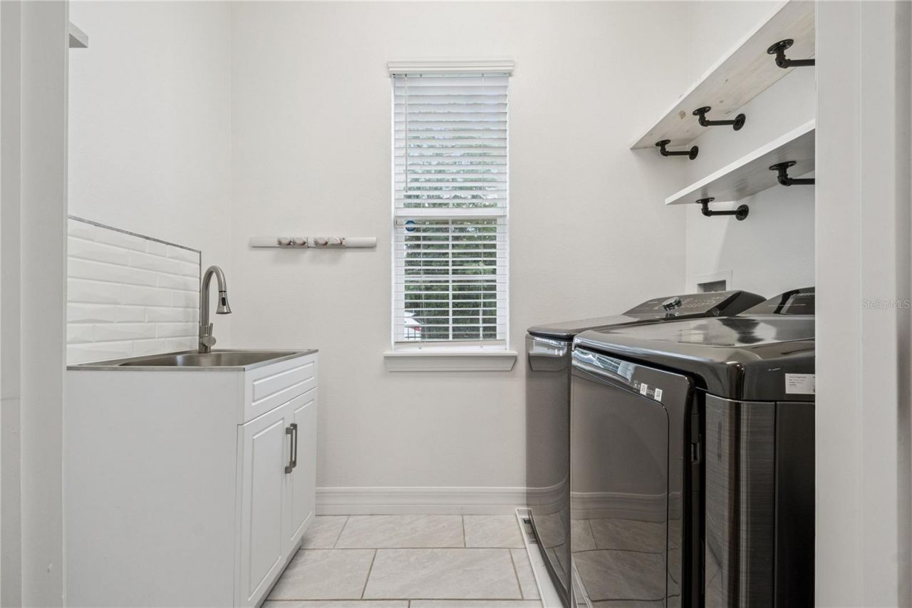 1507 Wild Sweetgrass Way , Oakland, FL 34787 Photo