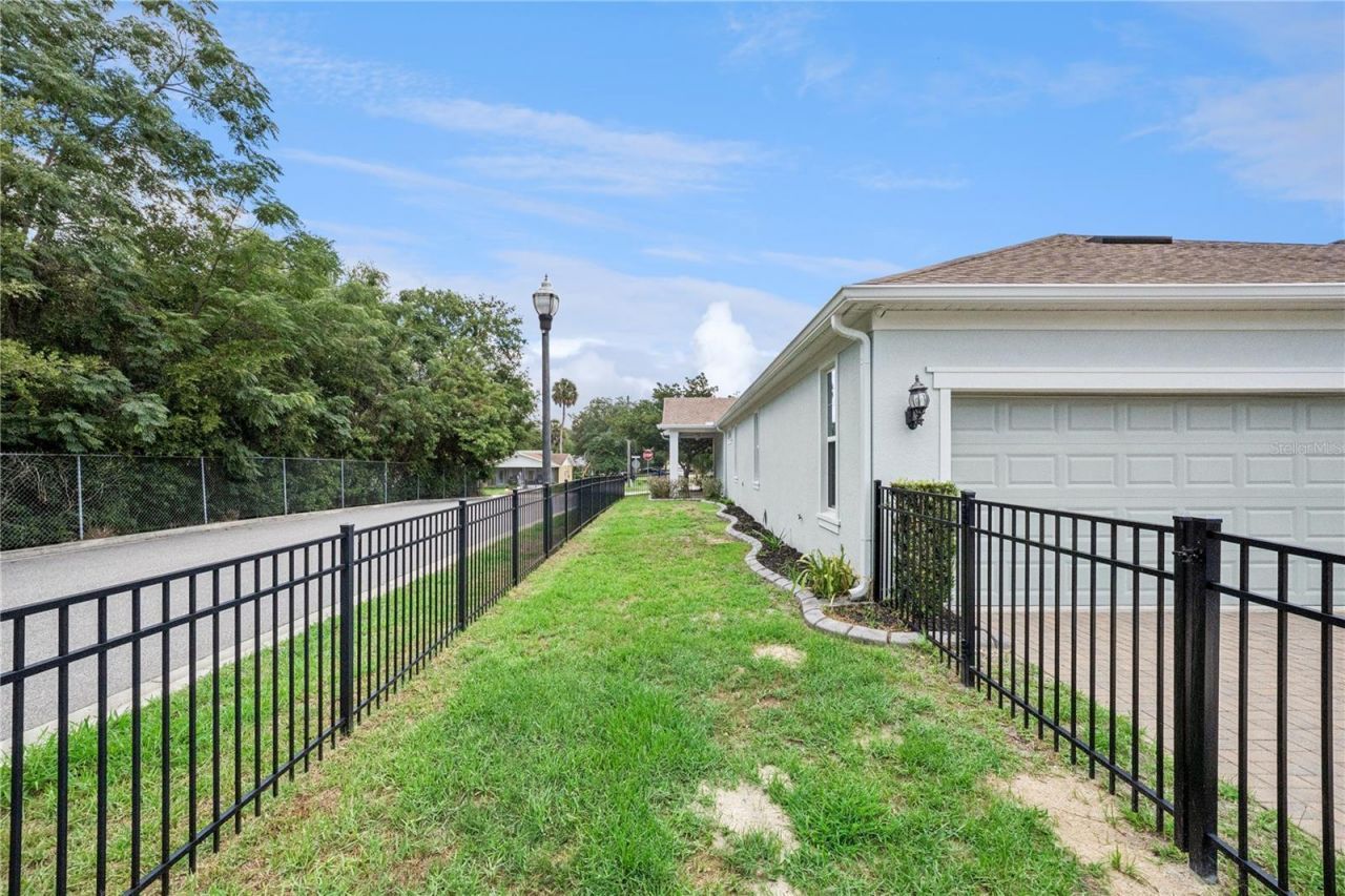 1507 Wild Sweetgrass Way , Oakland, FL 34787 Photo