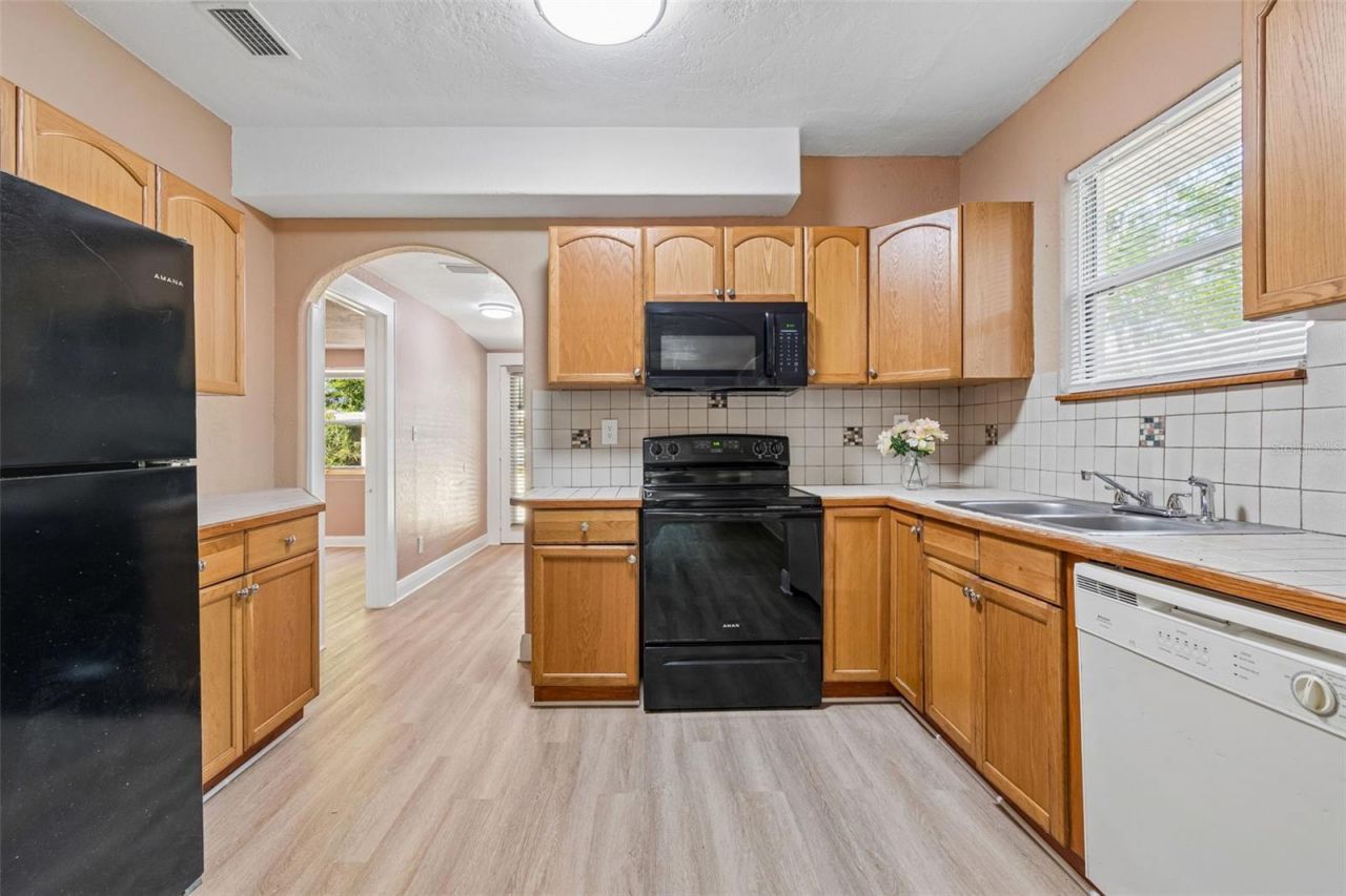 2908 Woodrow Avenue, Tampa, FL 33602 Photo