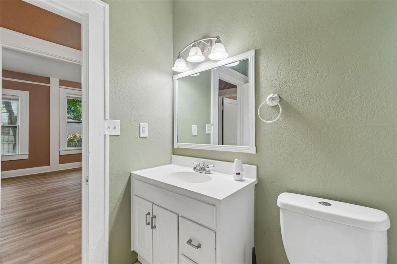 2908 Woodrow Avenue, Tampa, FL 33602 Photo