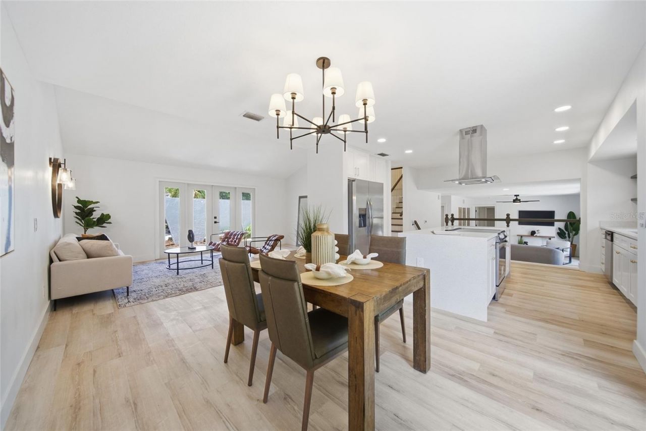 3909 Willowtree Place , Tampa, FL 33624 Photo