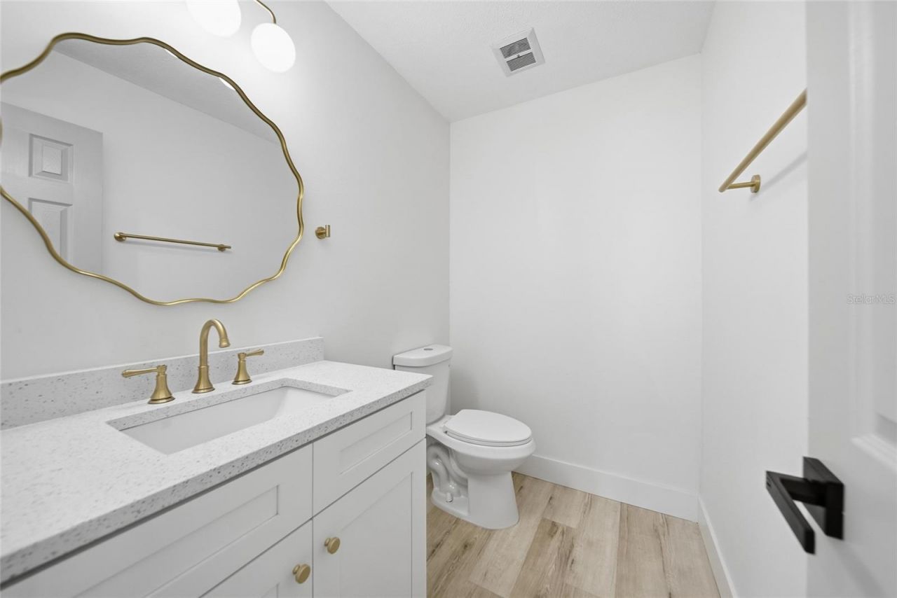 3909 Willowtree Place , Tampa, FL 33624 Photo