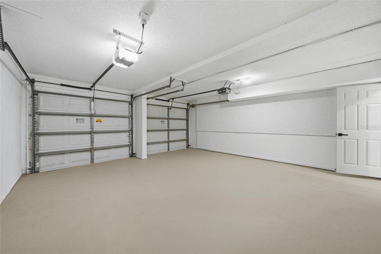 3909 Willowtree Place , Tampa, FL 33624 Photo