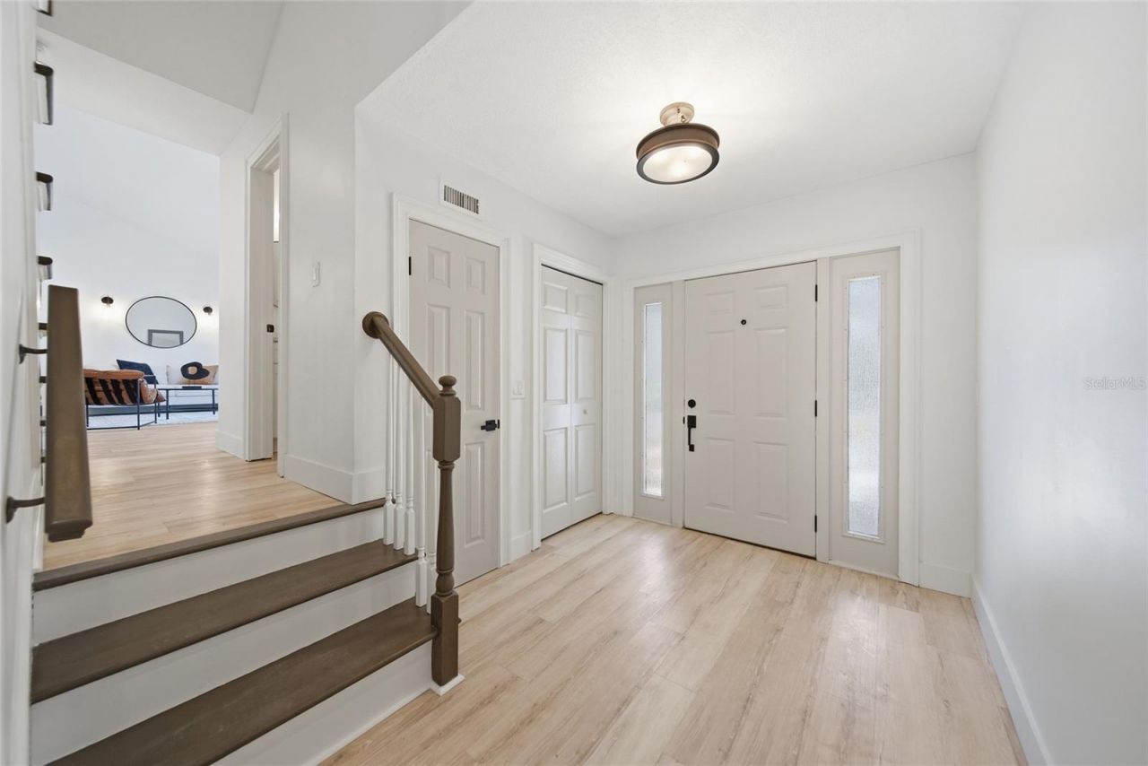 3909 Willowtree Place , Tampa, FL 33624 Photo