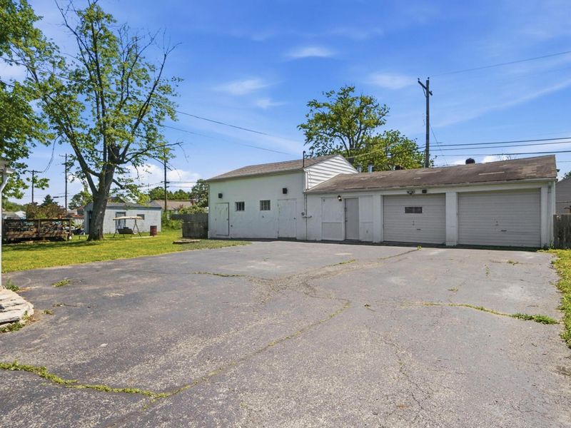 150 Lennox Avenue, Columbus, OH 43228 Photo 40