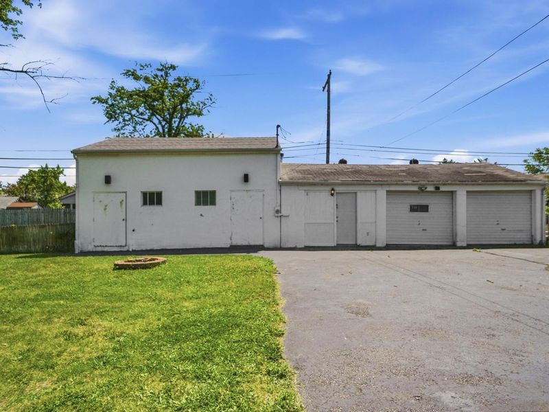 150 Lennox Avenue, Columbus, OH 43228 Photo 45