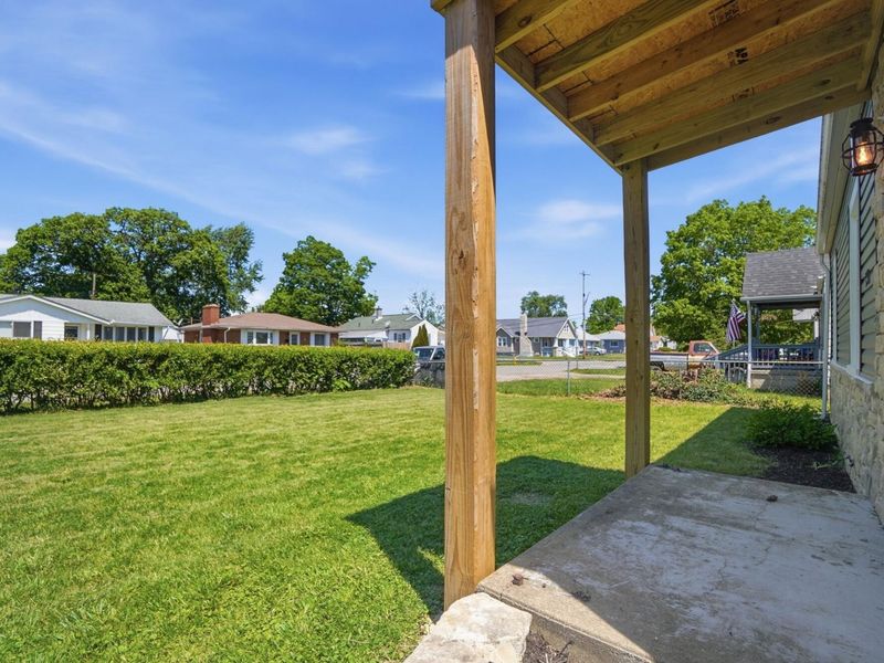 150 Lennox Avenue, Columbus, OH 43228 Photo 6