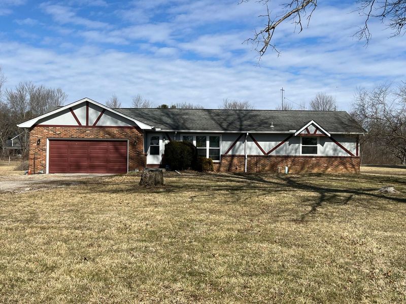 5560 Refugee Road NW, Baltimore, OH 43105 Photo 1