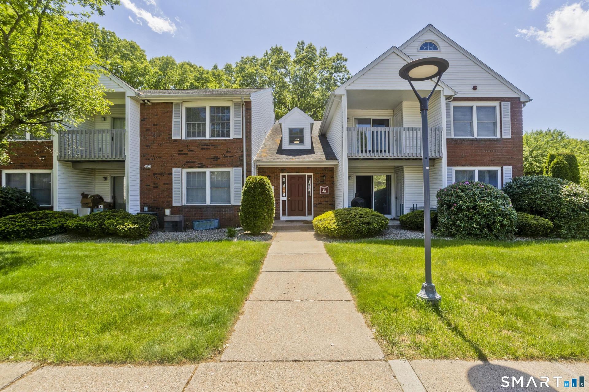 4 Concorde, Unit B5, Windsor Locks, CT 06096 Main Photo