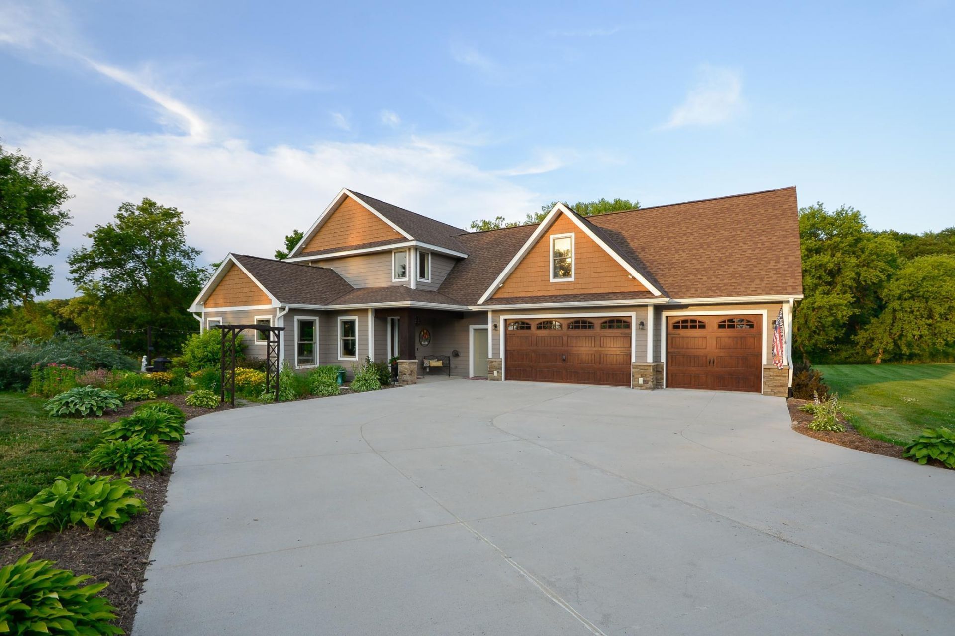 10608 Grunwald Avenue NW, Maple Lake, MN 55358