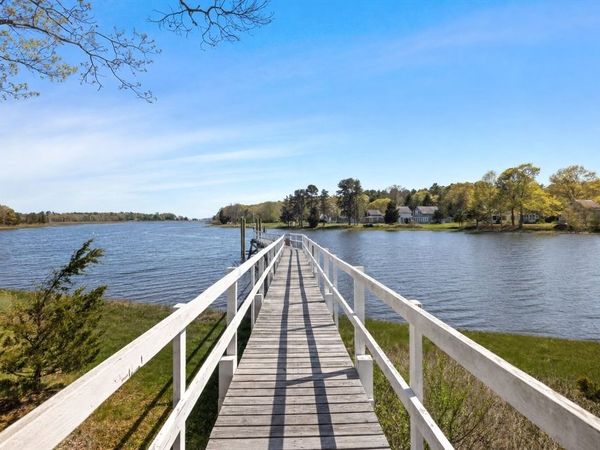 7 Blackhall Court, Marion, MA 02738