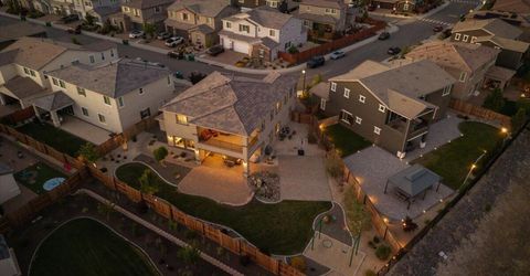 9329 Skyracer Drive, Reno, NV 89521 Photo