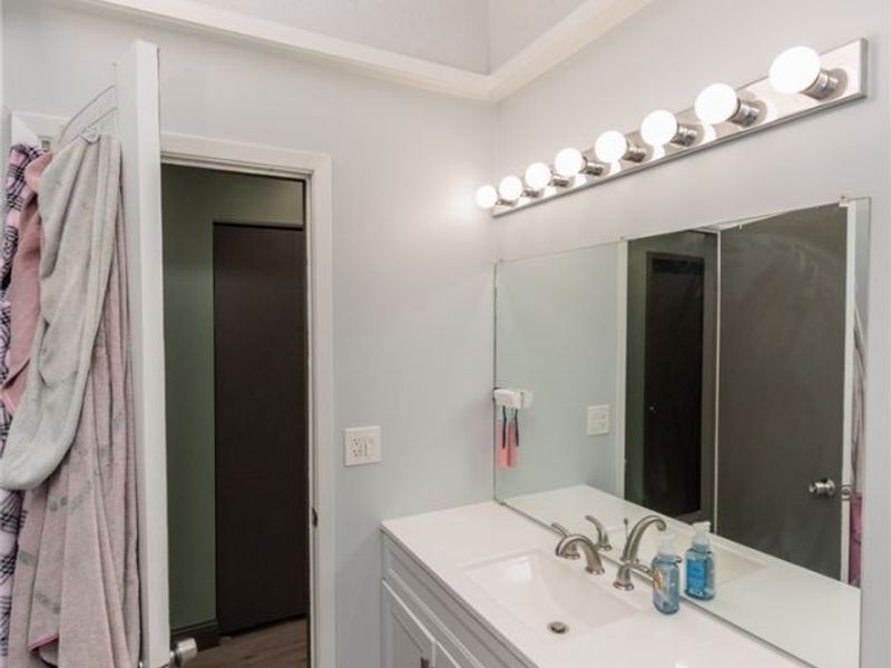 10201 Munich Drive, Parma, OH 44130 Photo 14