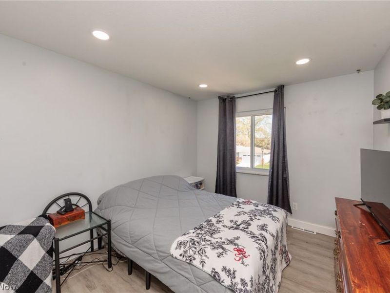 10201 Munich Drive, Parma, OH 44130 Photo 18