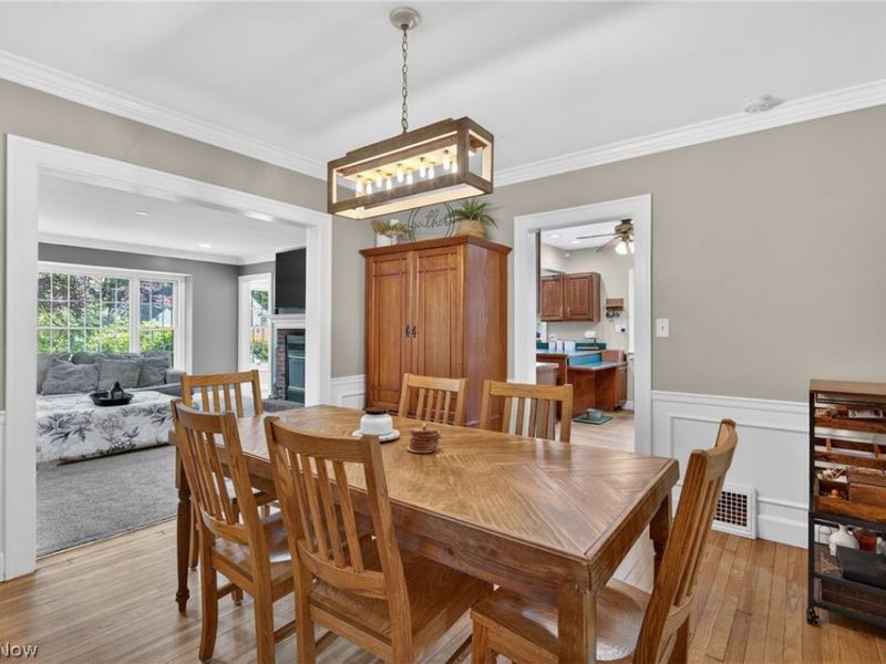 8465 Usher Road, Olmsted Falls, OH 44138 Photo 8