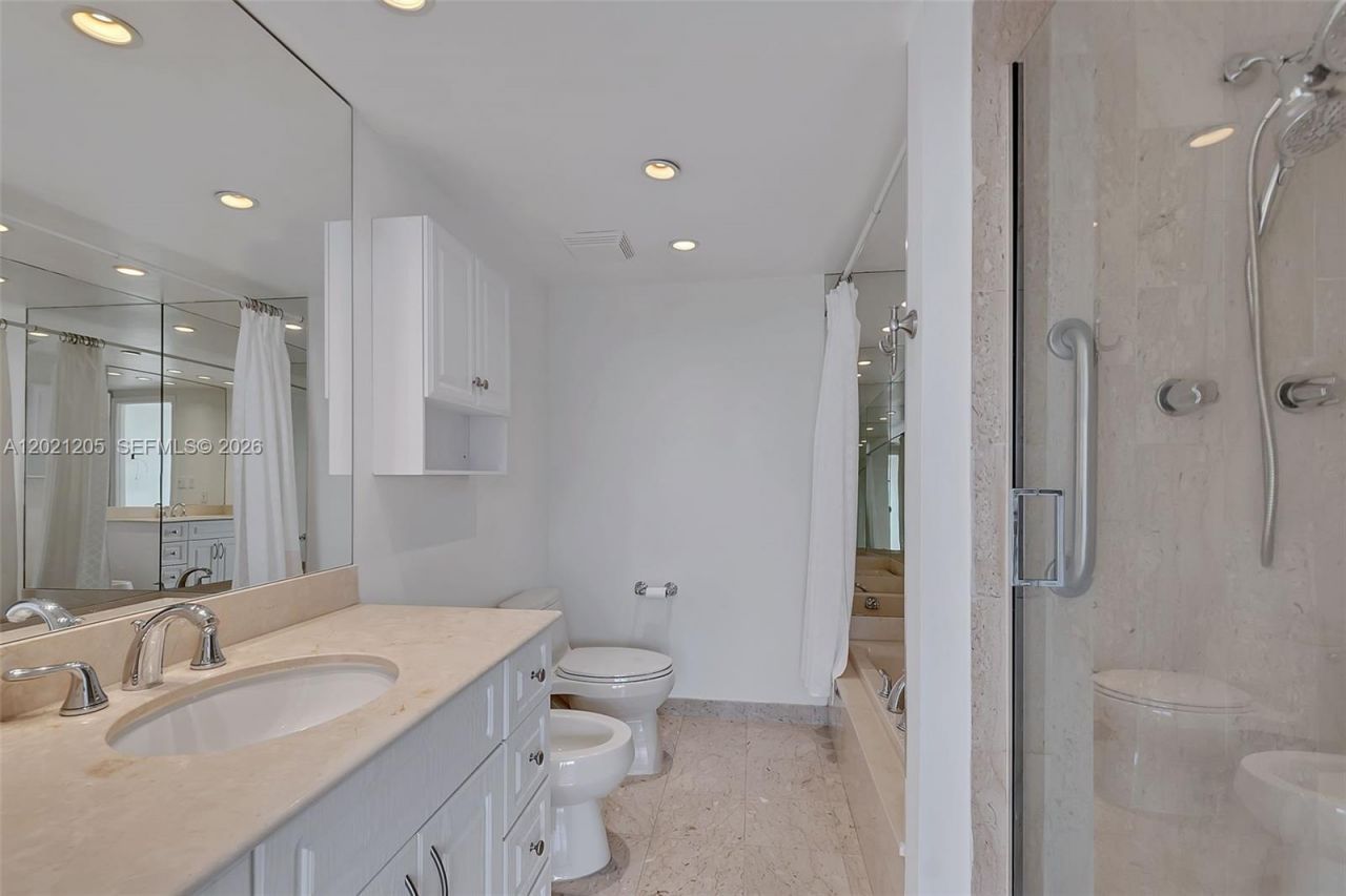 3 Grove Isle Dr, Unit C1606, Coconut Grove, FL 33133 Photo