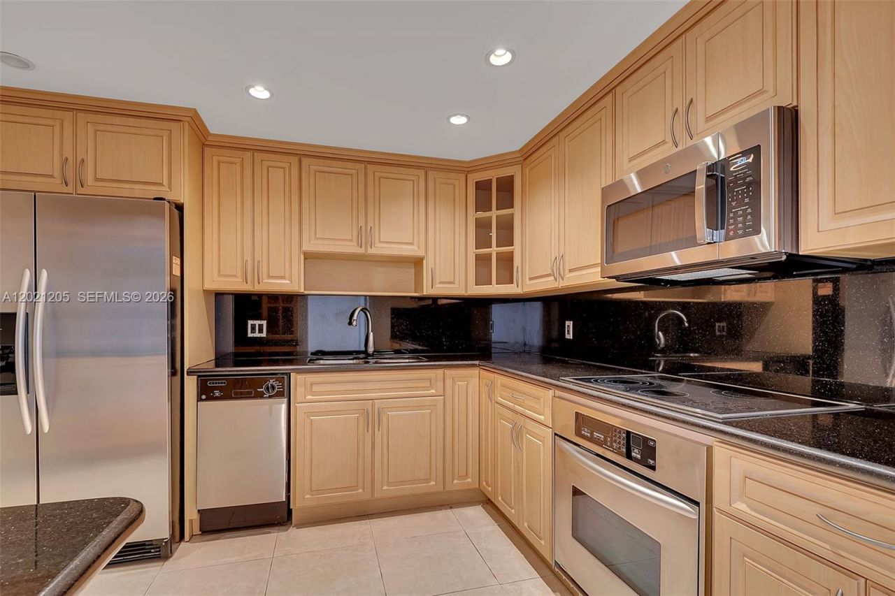 3 Grove Isle Dr, Unit C1606, Coconut Grove, FL 33133 Photo