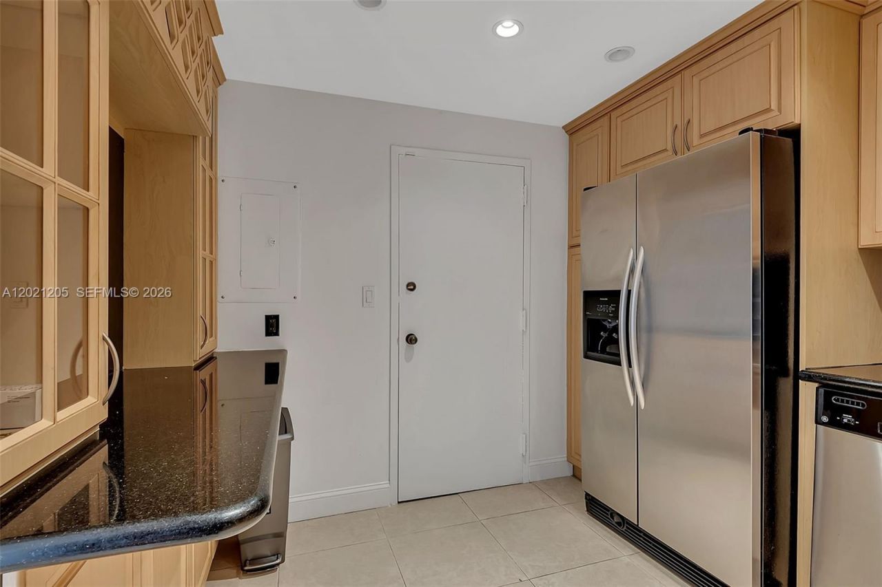 3 Grove Isle Dr, Unit C1606, Coconut Grove, FL 33133 Photo
