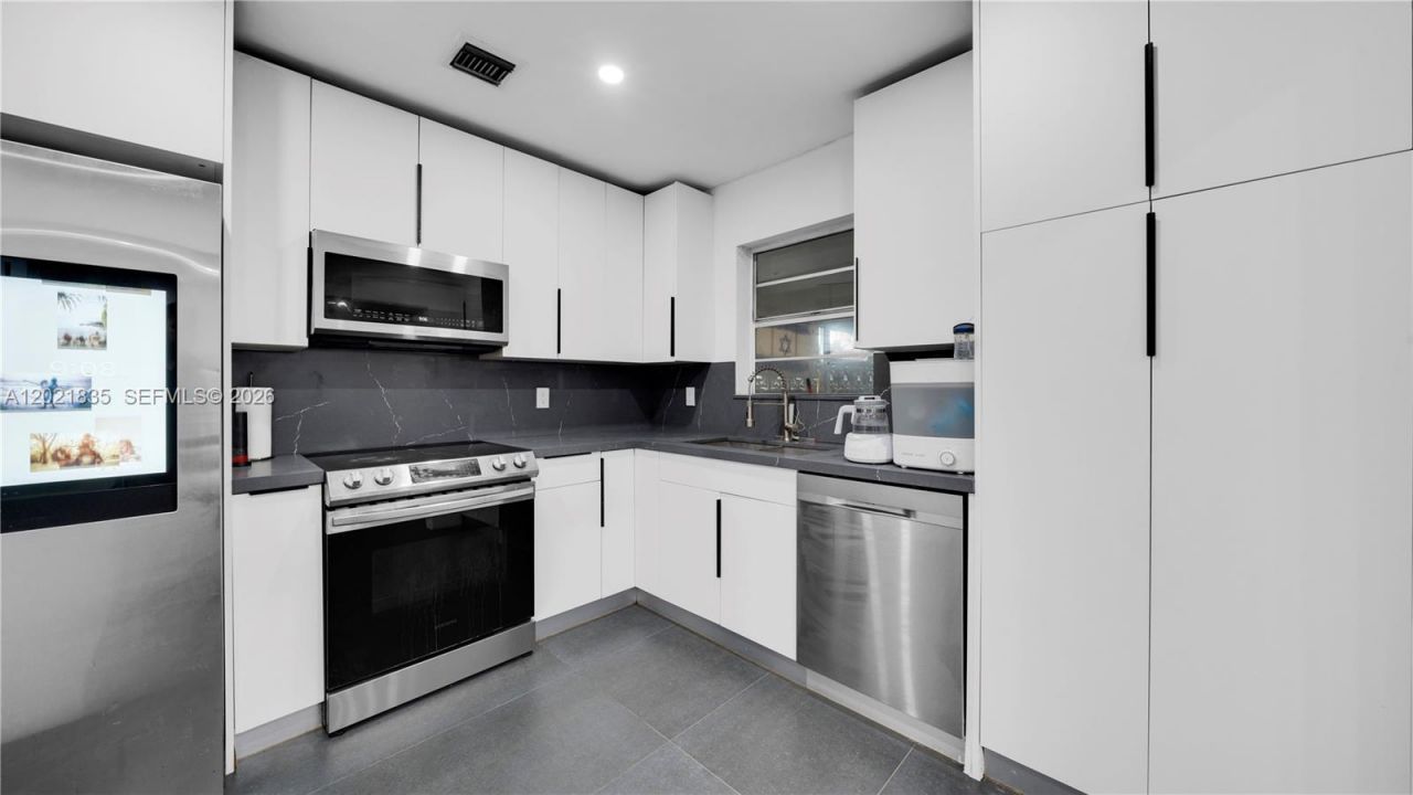 603 N 32nd Ave, Hollywood, FL 33021 Photo
