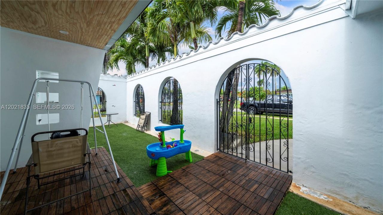 603 N 32nd Ave, Hollywood, FL 33021 Photo