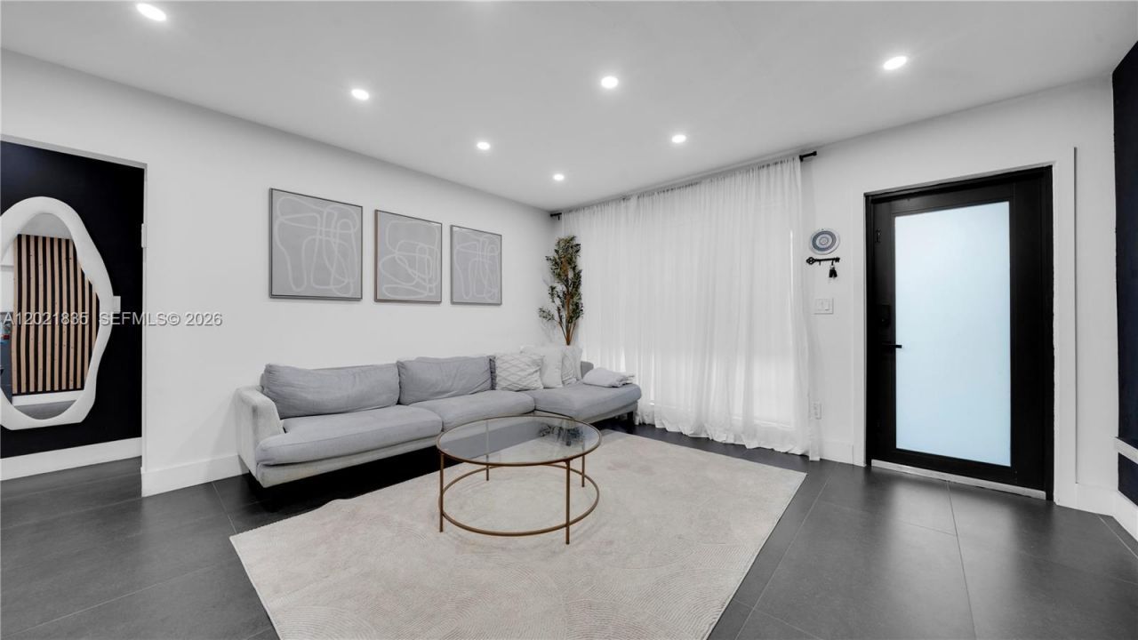 603 N 32nd Ave, Hollywood, FL 33021 Photo