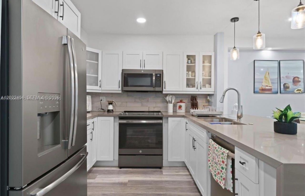 6125 W 20th Ave, Unit 302, Hialeah, FL 33012 Photo