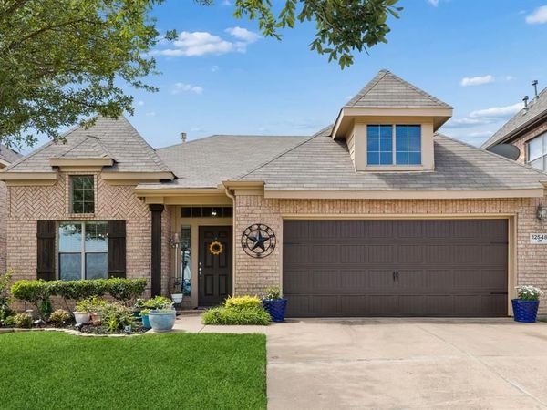 12548 Saratoga Springs Circle , Fort Worth, TX 76244