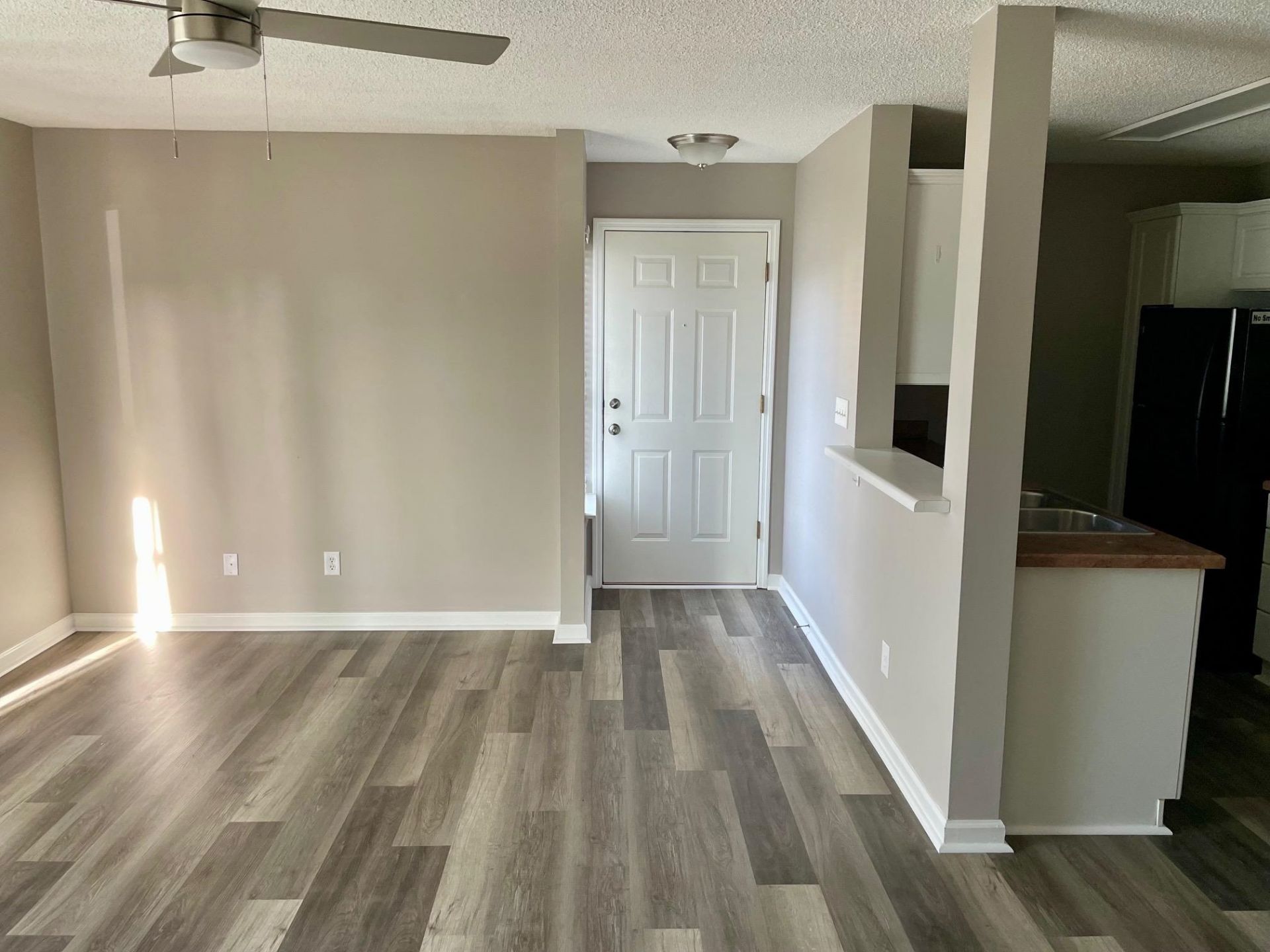 2258 Huntington Dr. Photo 11