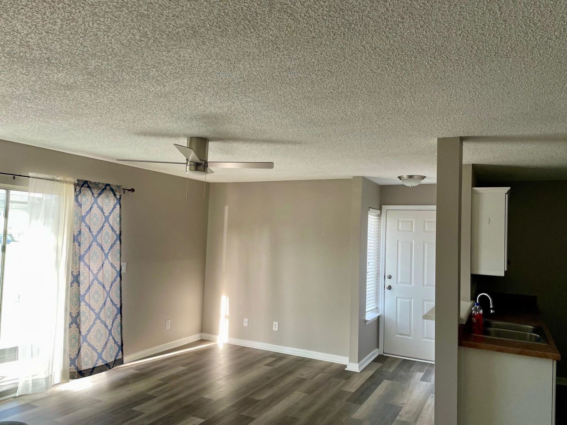 2258 Huntington Dr. Photo 17